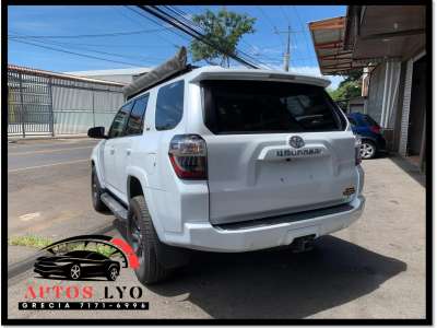 Toyota 4Runner - Image 2
