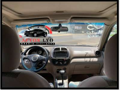 Toyota RAV4 - Image 2