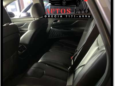 Hyundai Santa Fe - Image 7