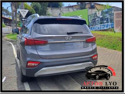 Hyundai Santa Fe - Image 7