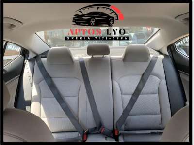 Hyundai Elantra - Image 2