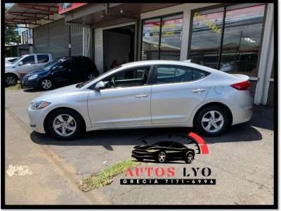 Hyundai Elantra - Image 8