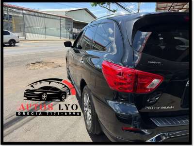 Nissan Pathfinder - Image 8