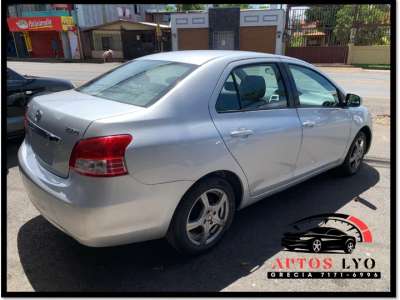 Toyota Yaris - Image 6