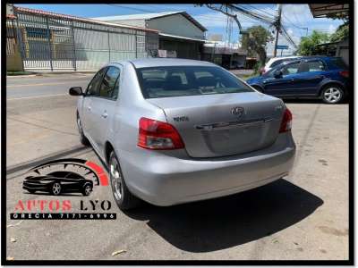 Toyota Yaris - Image 7