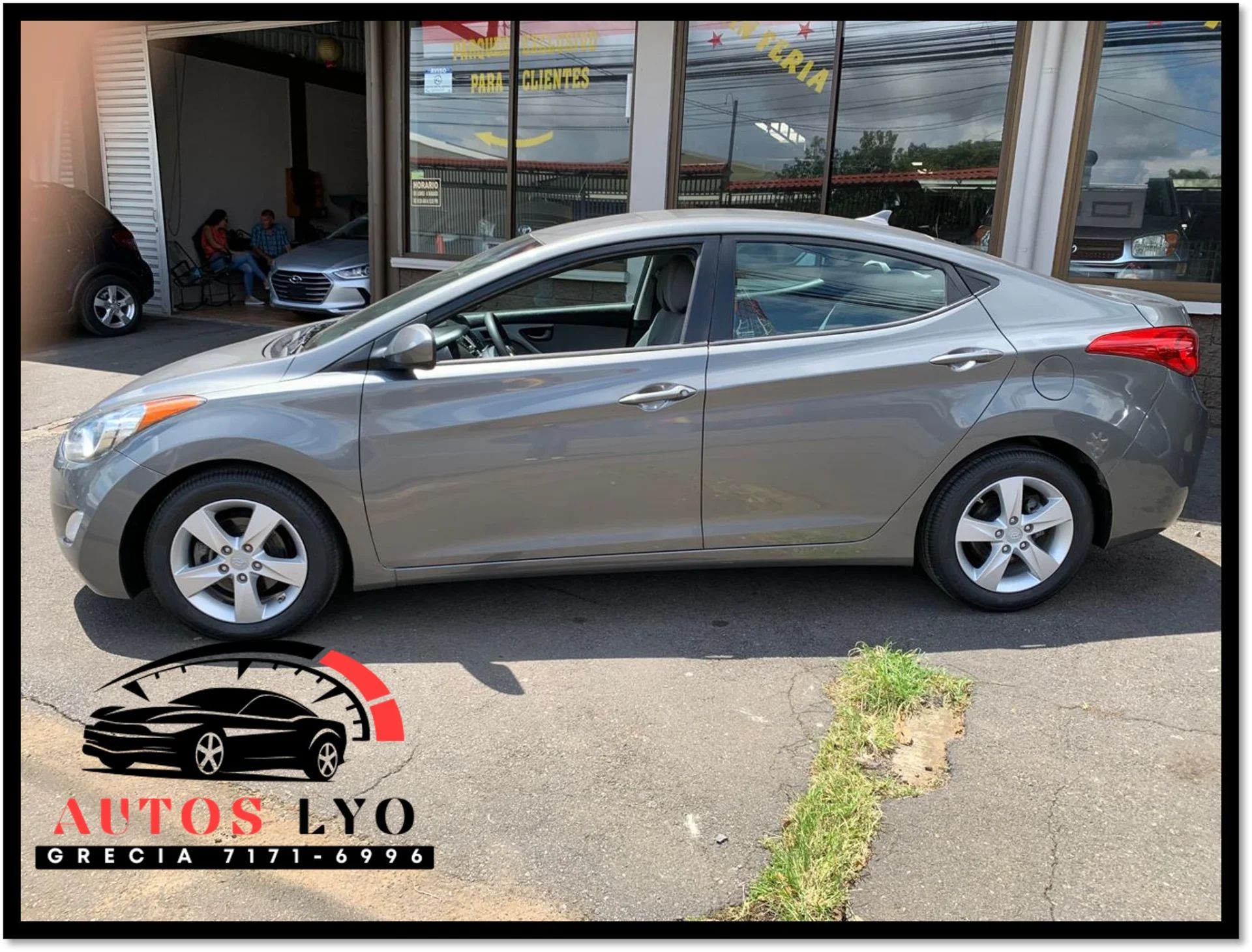 Hyundai Elantra - Image 2