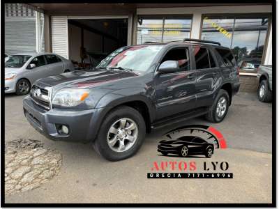 Toyota 4Runner - Image 1