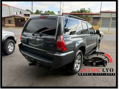 Toyota 4Runner - Image 4