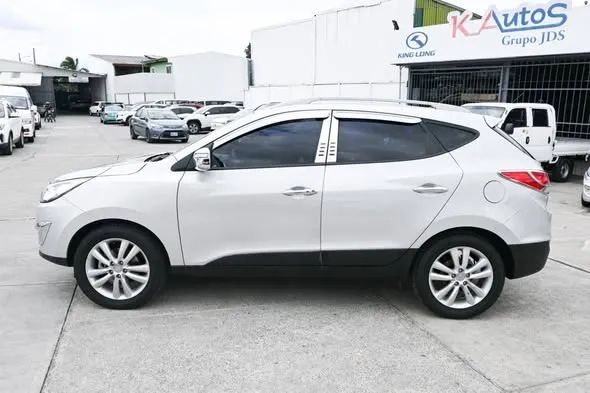 Hyundai Tucson - Image 2