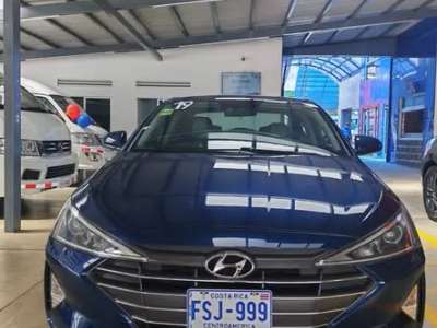 Hyundai Elantra - Image 1