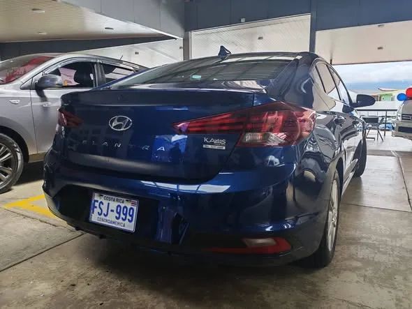 Hyundai Elantra - Image 3