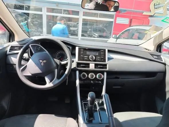 Mitsubishi XPANDER - Image 4