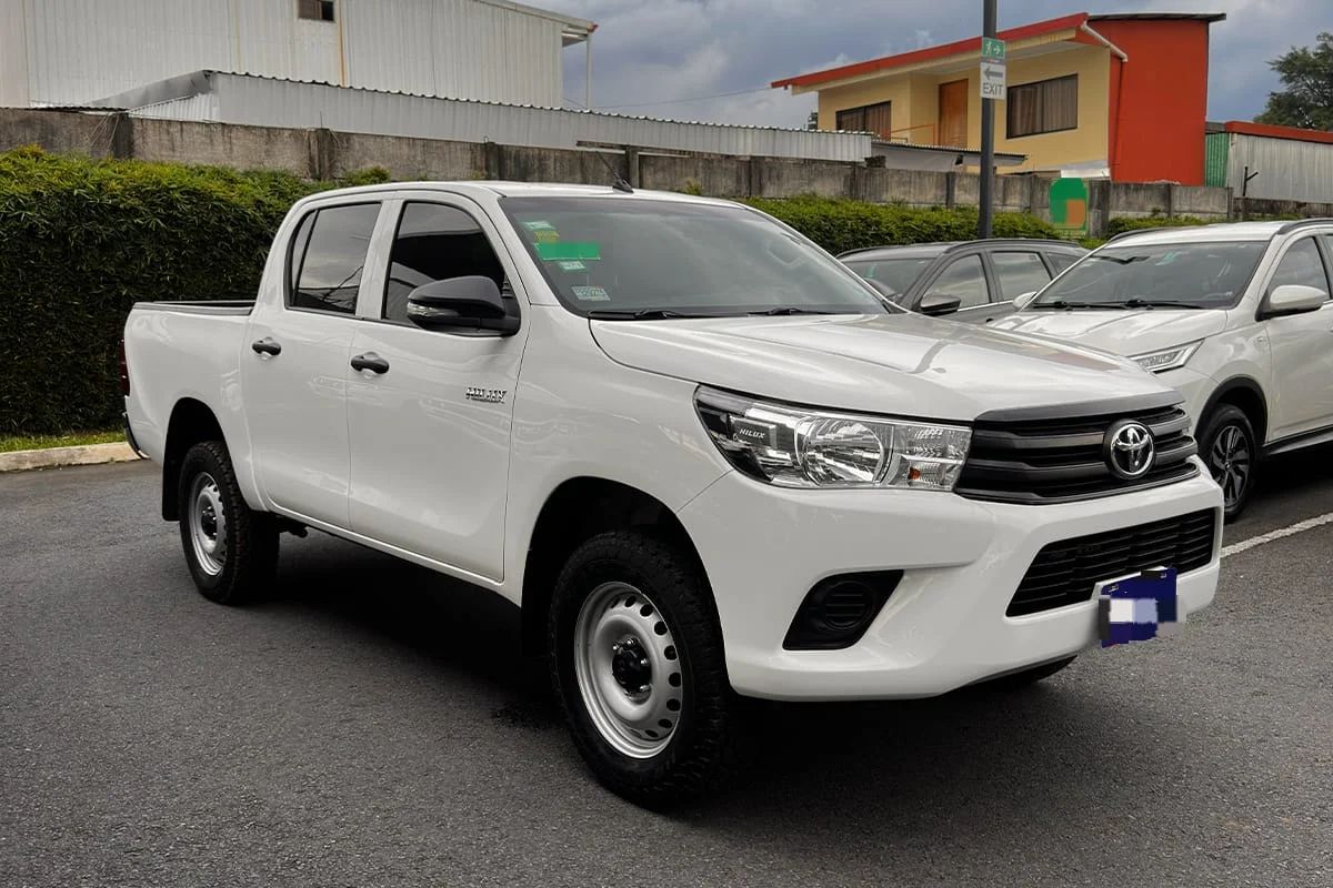 Toyota Hilux - Image 1