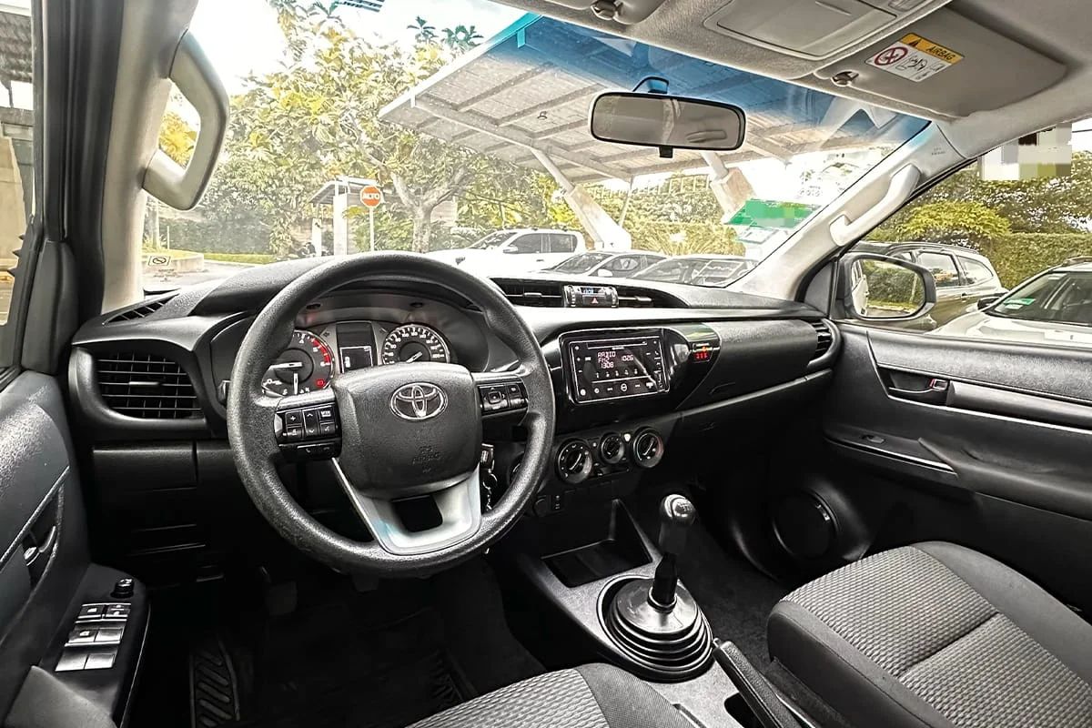 Toyota Hilux - Image 4