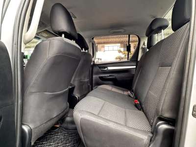 Toyota Hilux - Image 2