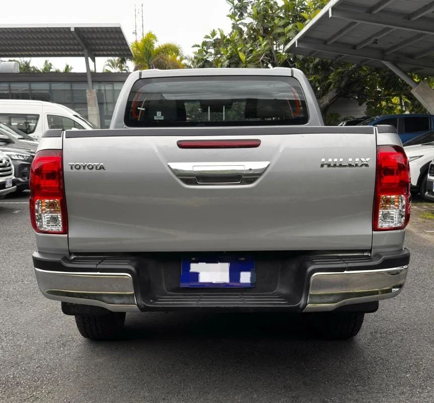 Toyota Hilux - Image 4