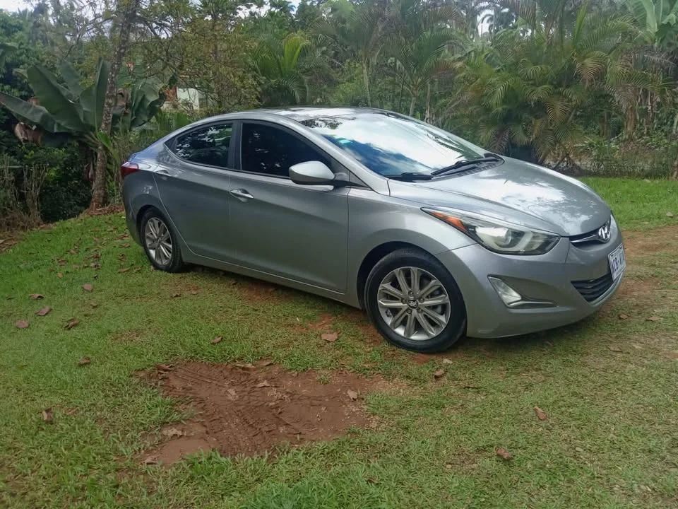 Hyundai Elantra - Image 3