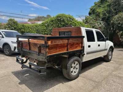 Isuzu KB Doble cabina - Image 3