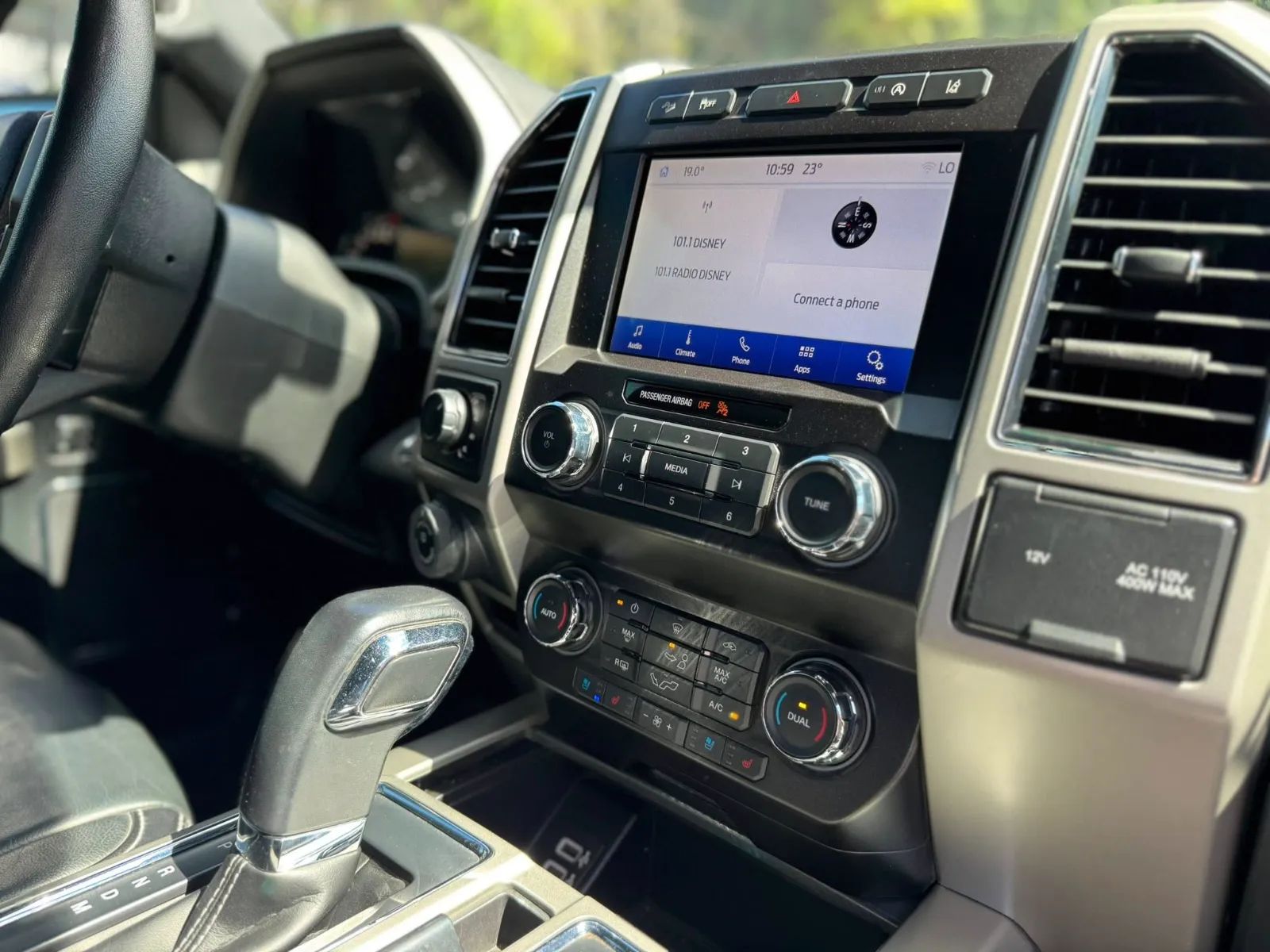 Ford F-150 - Image 12