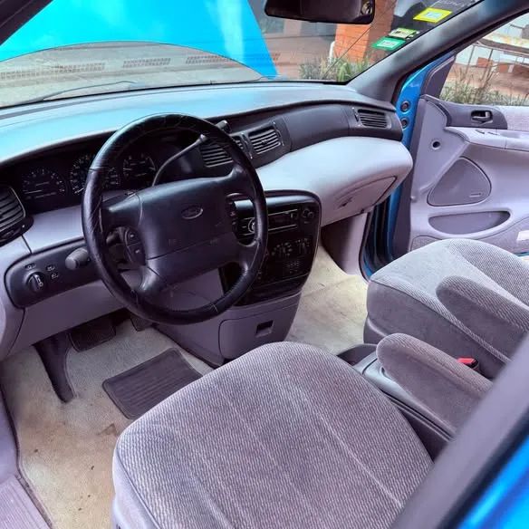 Ford Windstar - Image 4