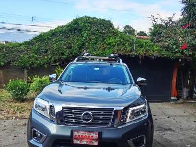 Nissan Frontier LE - Image 8