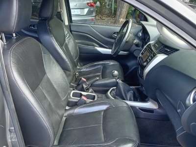 Nissan Frontier LE - Image 14