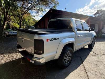 Volkswagen Amarok - Image 10