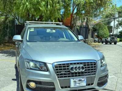 Audi Q5 S-Line - Image 1