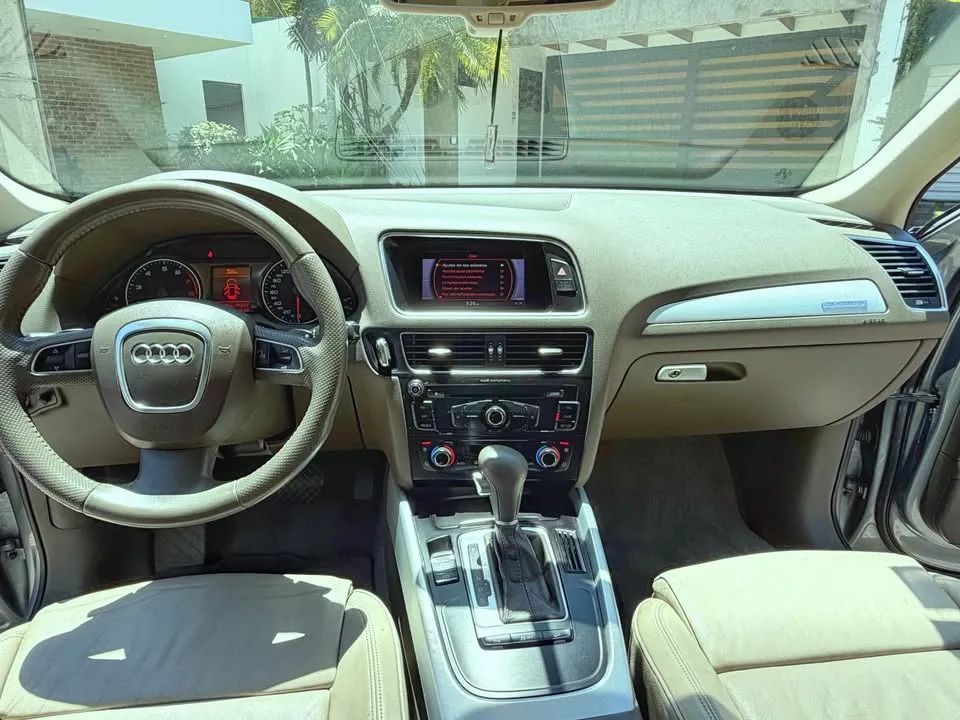Audi Q5 S-Line - Image 8