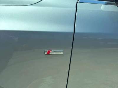 Audi Q5 S-Line - Image 10