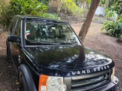 Land Rover Discovery 3 - Image 4