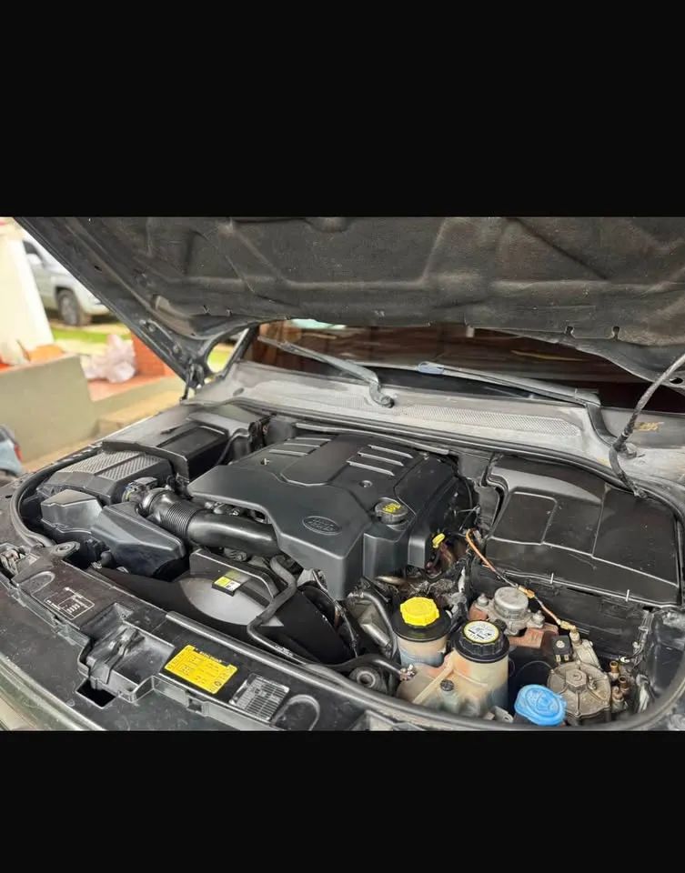 Land Rover Discovery 3 - Image 7