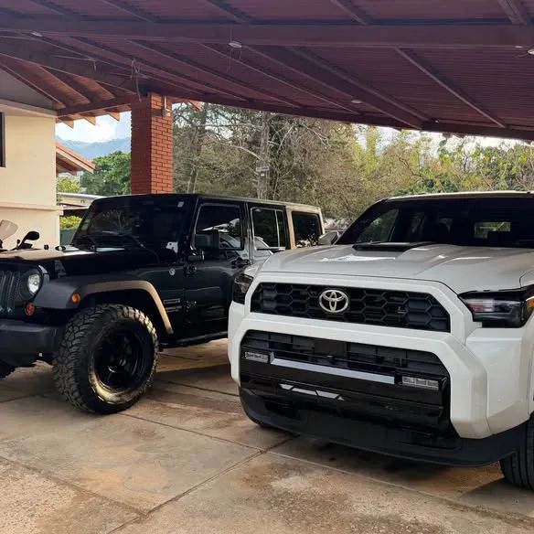 Toyota 4Runner - Image 2