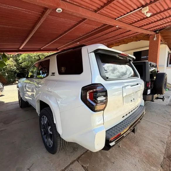 Toyota 4Runner - Image 3