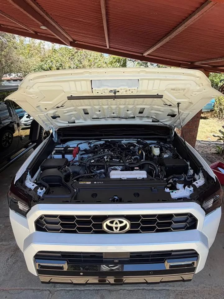 Toyota 4Runner - Image 10