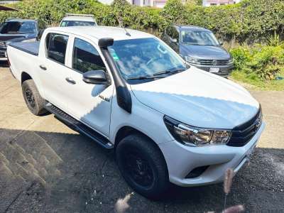 Toyota Hilux - Image 6