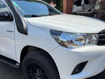 Toyota Hilux - Image 7