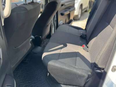 Toyota Hilux - Image 10