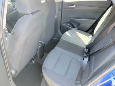 Hyundai Accent SE - Image 7