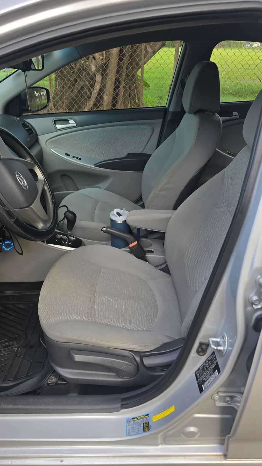 Hyundai Accent - Image 6