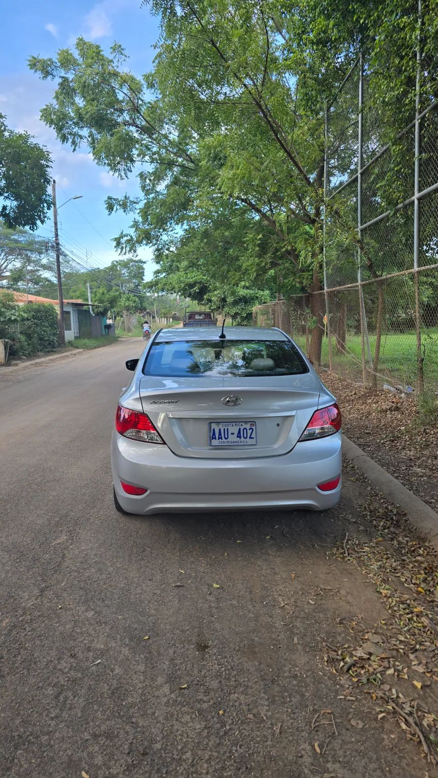 Hyundai Accent - Image 8