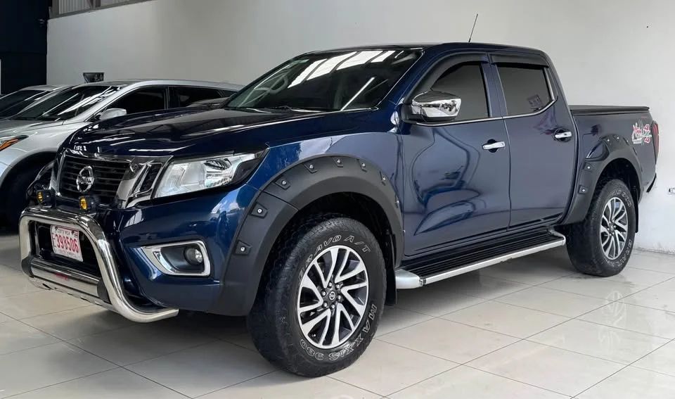 Nissan Frontier - Image 2