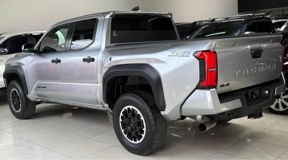 Toyota Tacoma - Image 5
