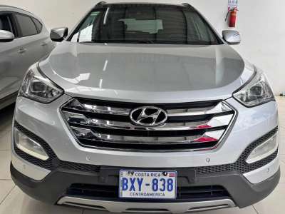 Hyundai Santa Fe - Image 1