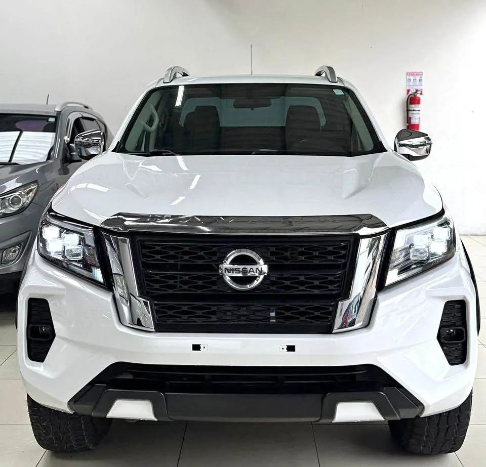 Nissan Frontier - Image 2
