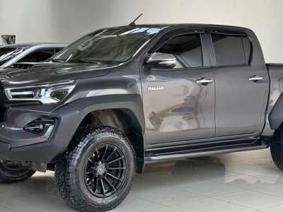 Toyota Hilux - Image 1
