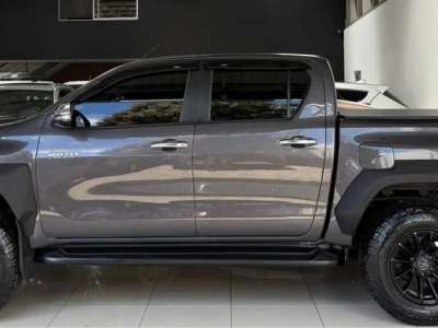 Toyota Hilux - Image 3