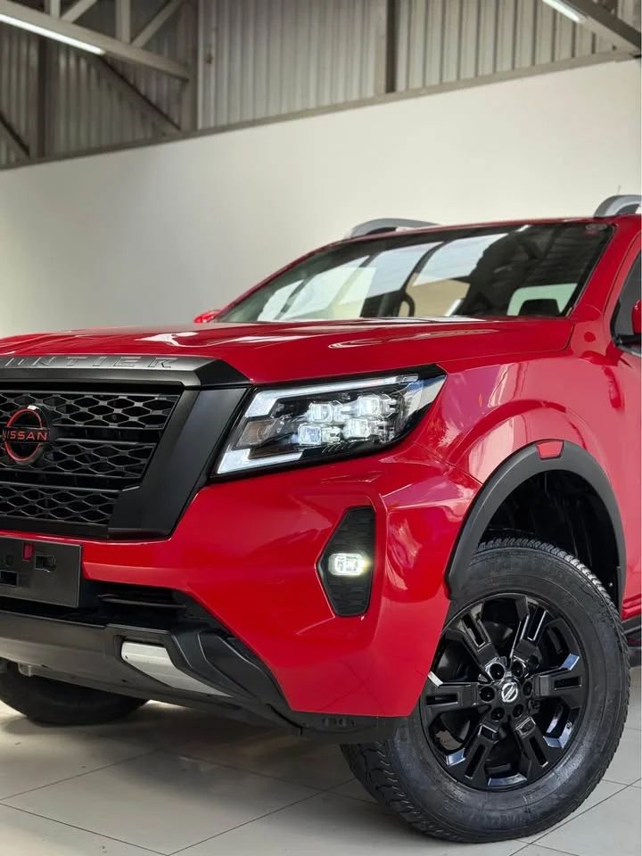 Nissan Frontier - Image 2