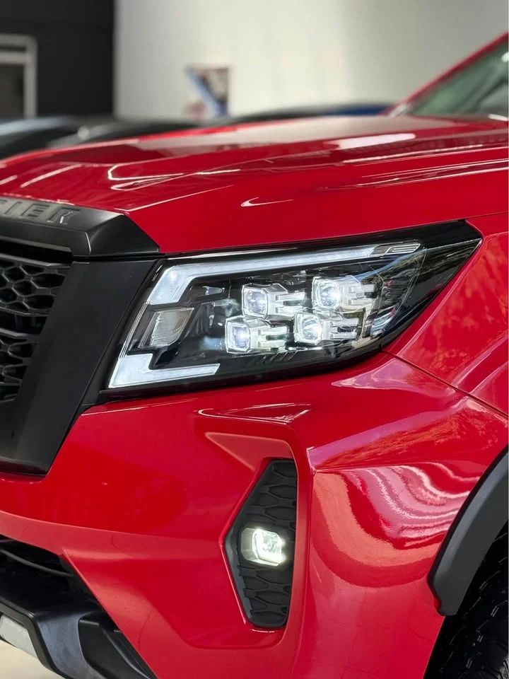 Nissan Frontier - Image 3