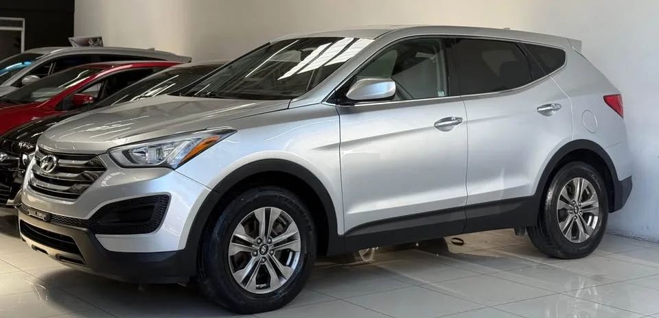 Hyundai Santa Fe - Image 2